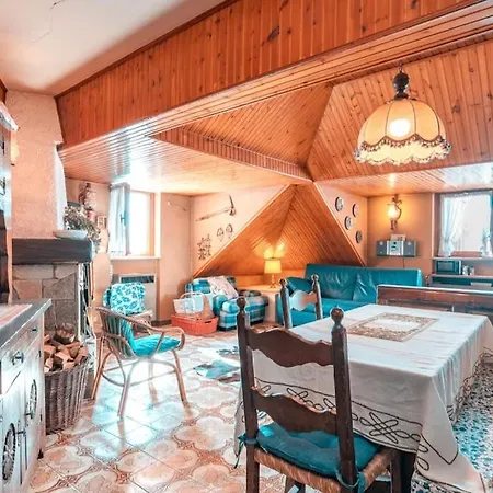 דירה La Mansarda Di פראטו נבוסו